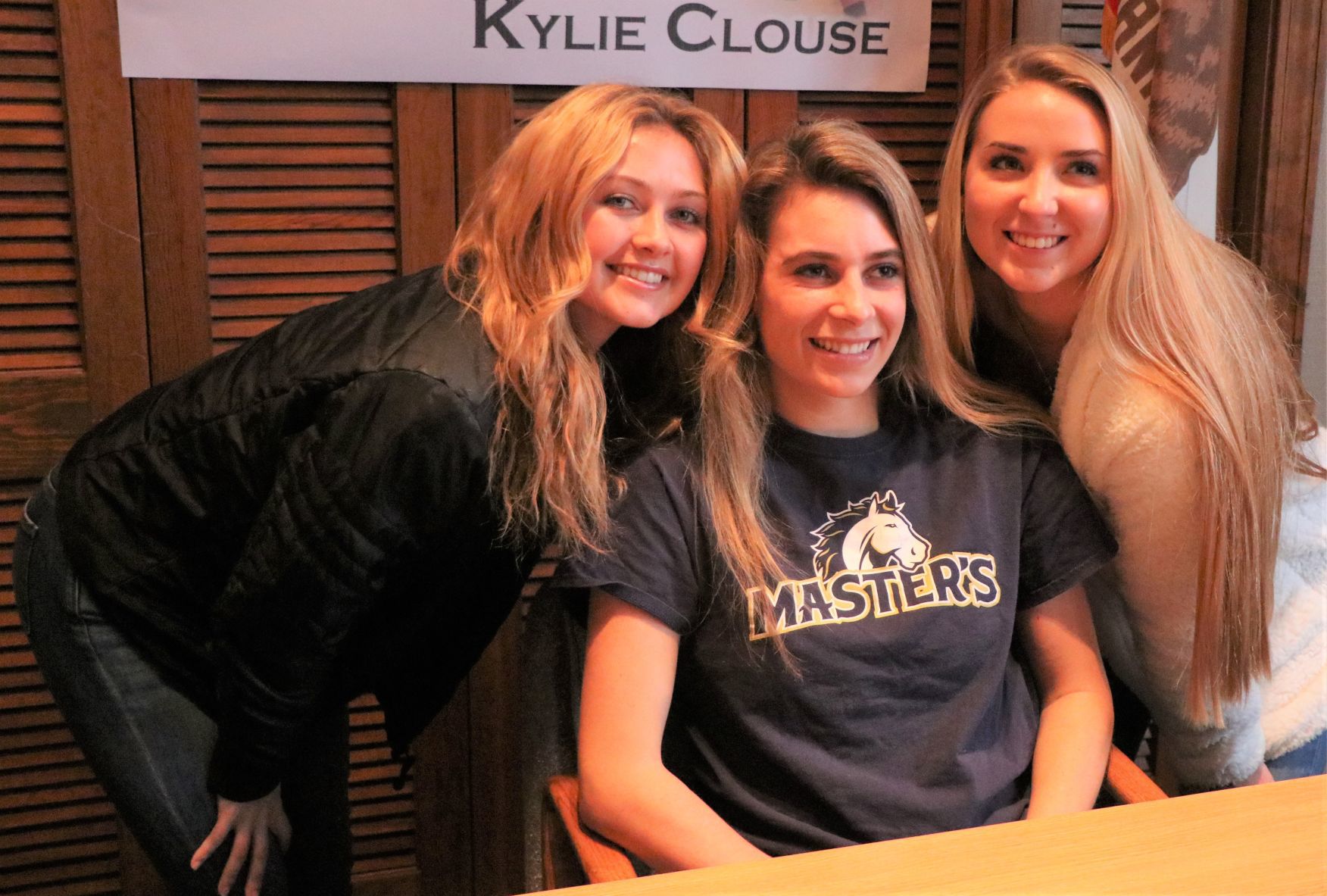 121719 SYHS Signings 05.JPG